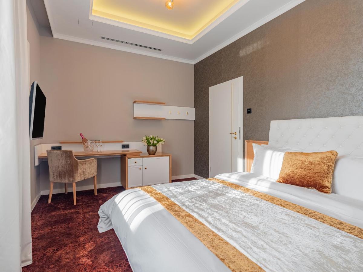 Pergola Boutique 4*
